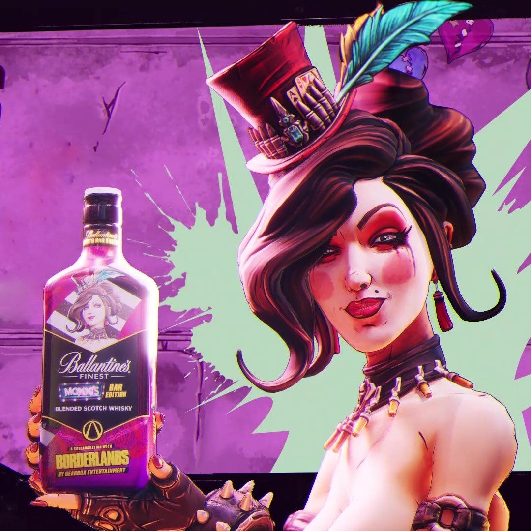 moxxi with bottle