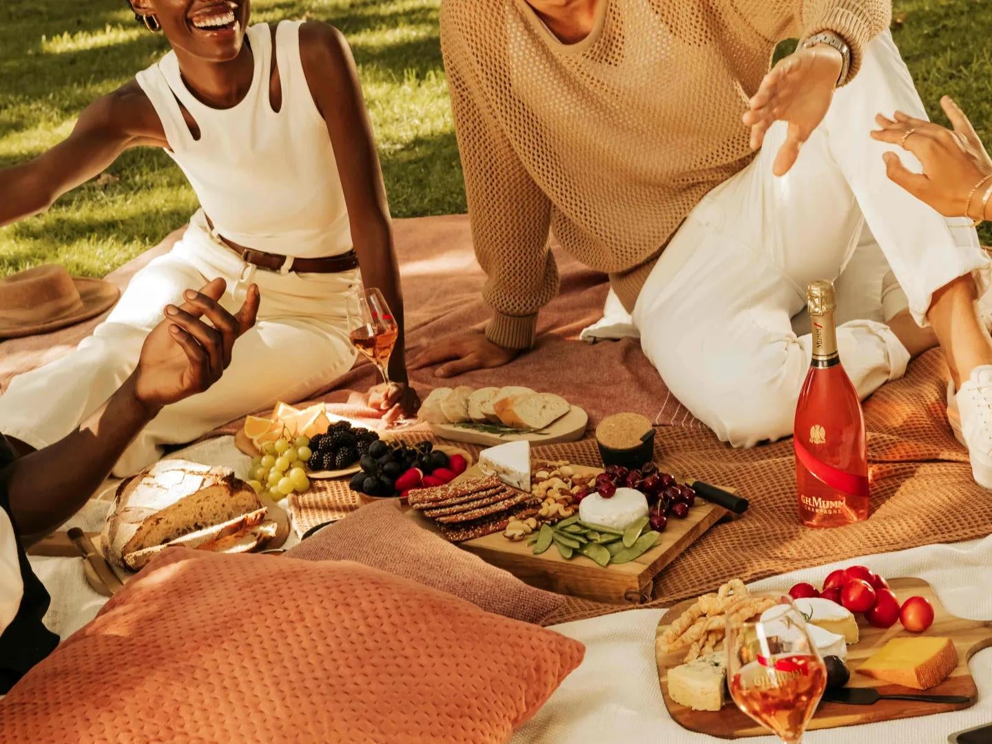 Mumm Lifestyle